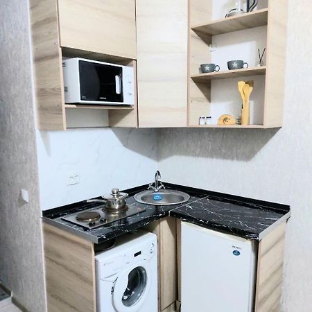Отличная квартира со всеми удобствами. Алматы Экстерьер фото